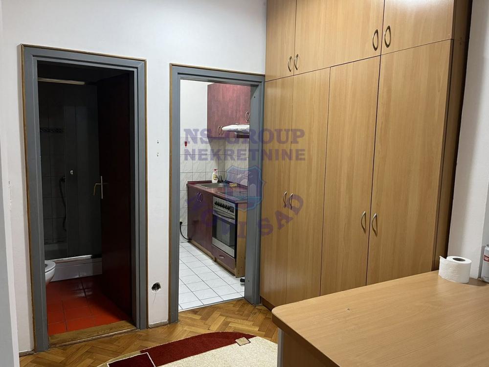 Slika 8 - Odlican jednosoban stan u Centru 