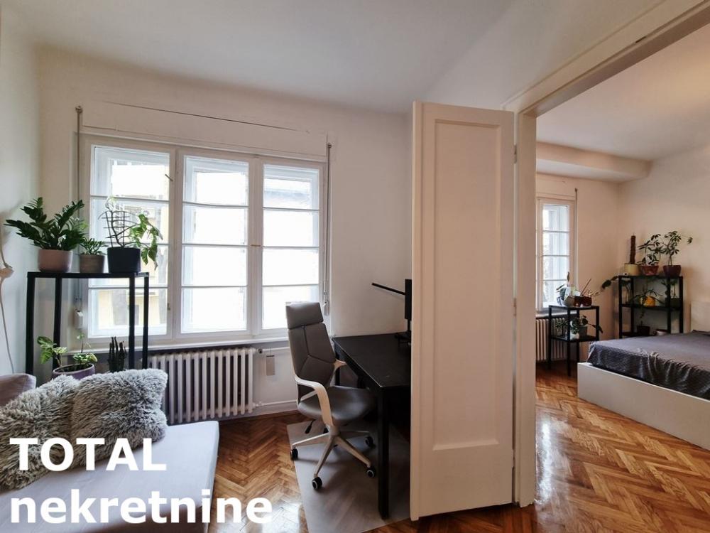 Slika 4 - Stan,NOVI SAD,CENTAR,kv: 56.00, € 190400, ID: 1102108