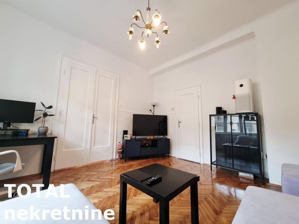 Slika 3 - Stan,NOVI SAD,CENTAR,kv: 56.00, € 190400, ID: 1102108