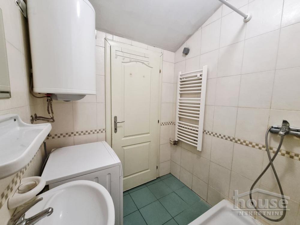 Slika 8 - Stan,NOVI SAD,BULEVAR,kv: 37.00, € 96000, ID: 1065342