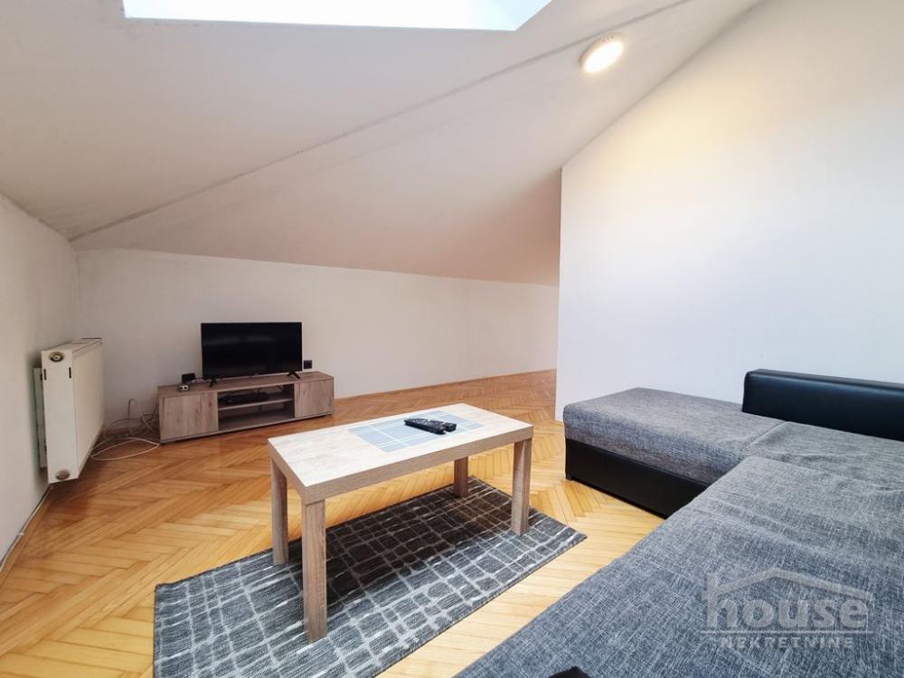 Slika 2 - Stan,NOVI SAD,BULEVAR,kv: 37.00, € 96000, ID: 1065342