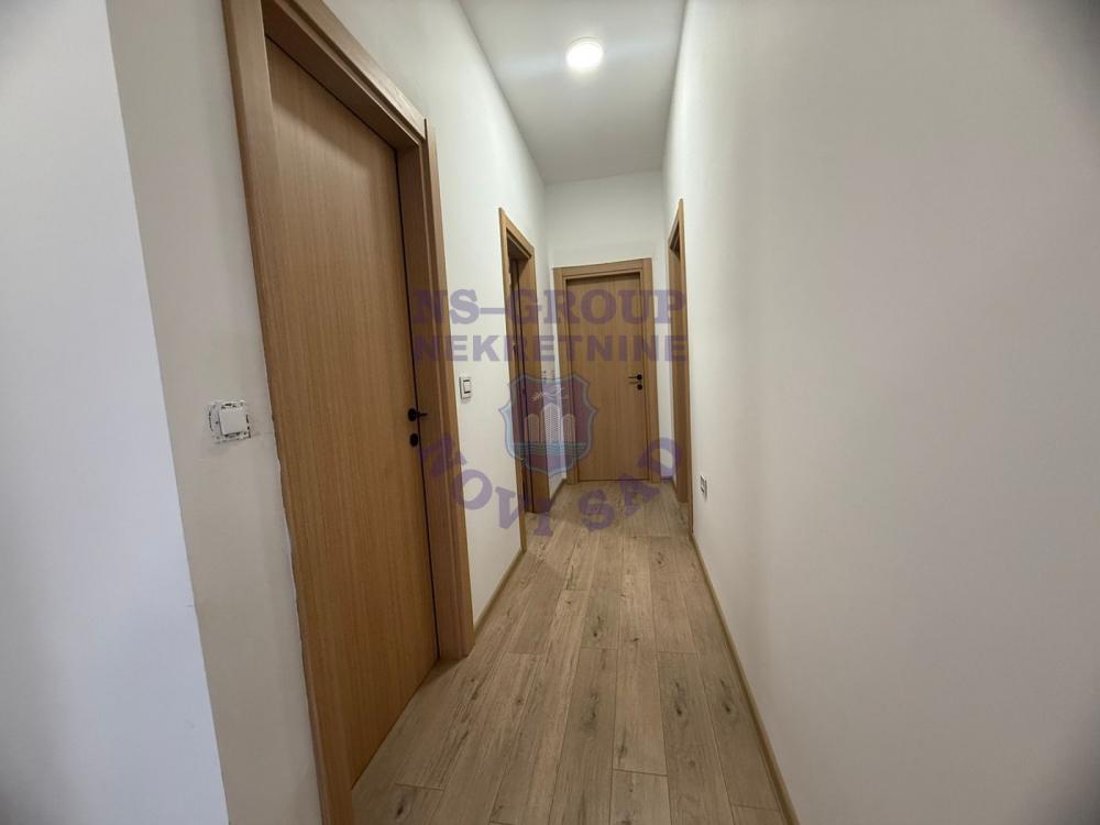 Slika 1 - Trosoban stan u Veterniku!