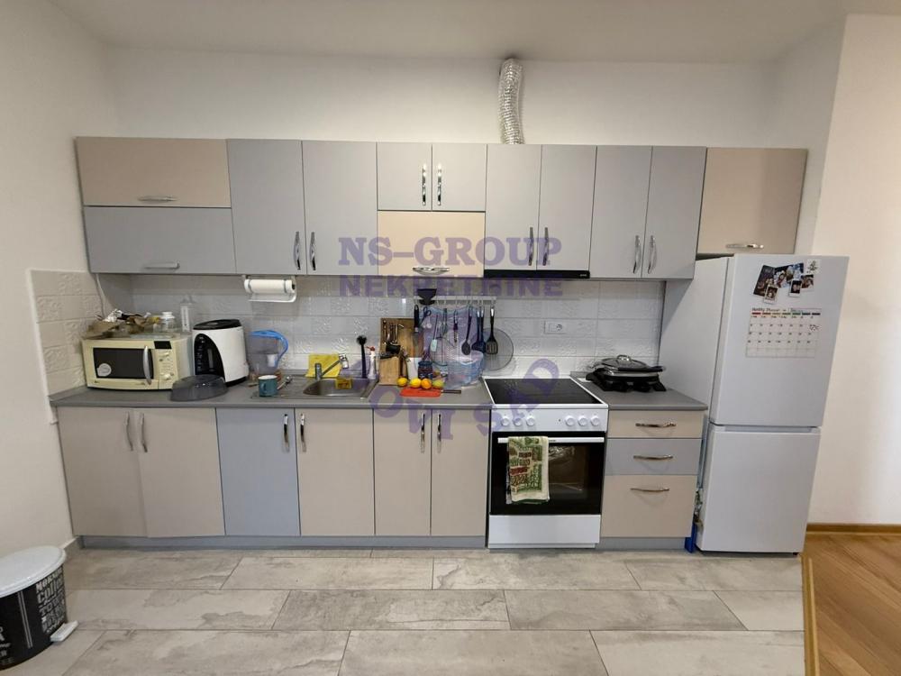 Slika 3 - Trosoban, 59m2, Salajka (Partizanska ulica) Novi Sad