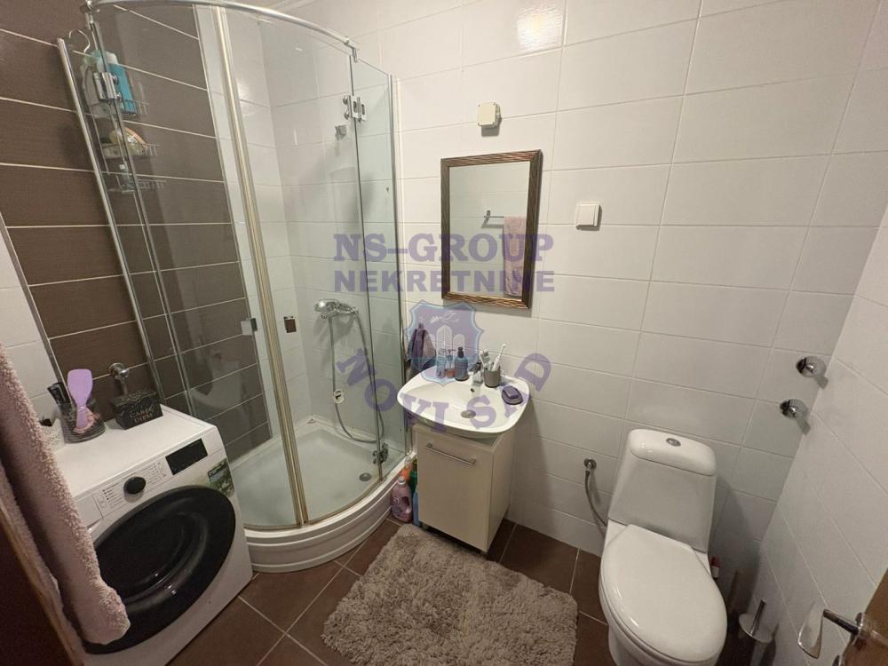 Slika 6 - Prodaja stana, 27m2, Bulevar Evrope Novi Sad, sa terasom, ima lift