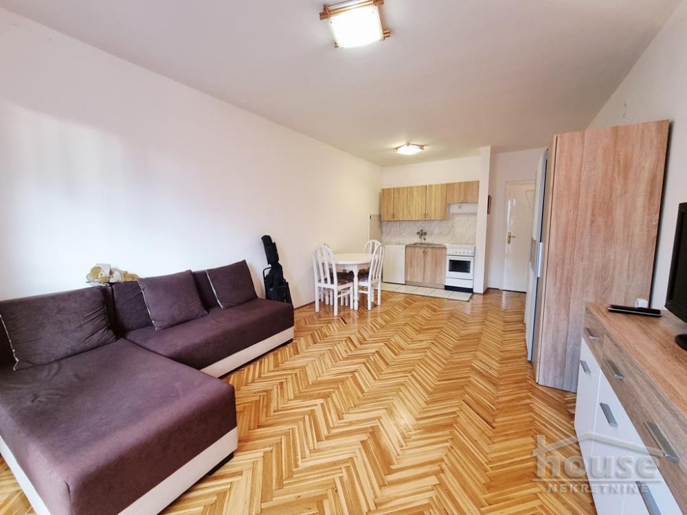 Slika 7 - Stan,NOVI SAD,CENTAR,kv: 31.00, € 95000, ID: 1065371