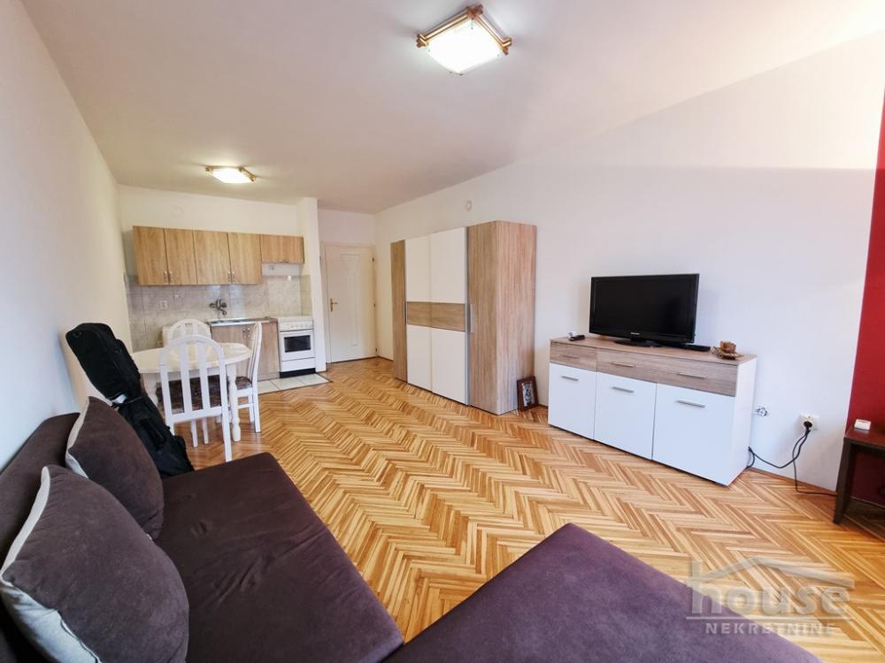 Slika 8 - Stan,NOVI SAD,CENTAR,kv: 31.00, € 95000, ID: 1065371
