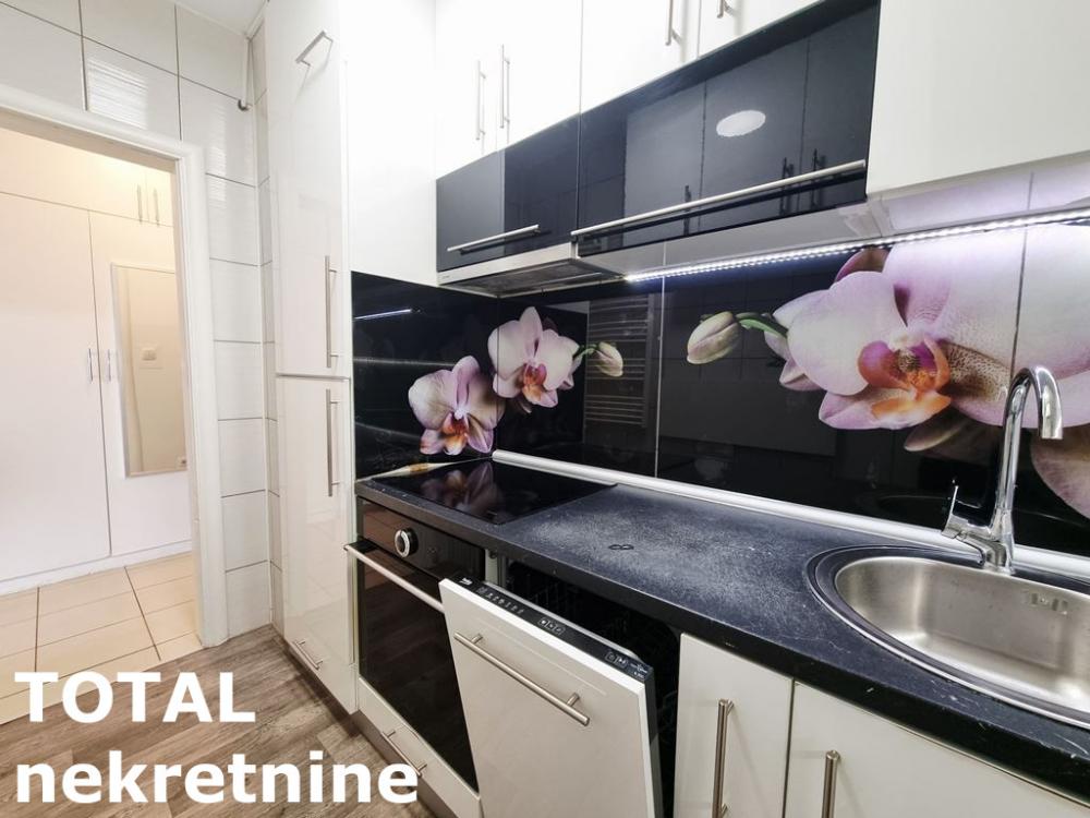 Slika 9 - Stan,NOVI SAD,BULEVAR EVROPE,kv: 81.00, € 166000, ID: 1102043