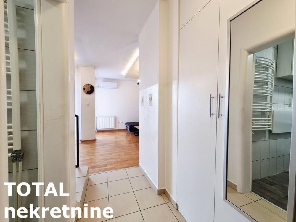 Slika 7 - Stan,NOVI SAD,BULEVAR EVROPE,kv: 81.00, € 166000, ID: 1102043