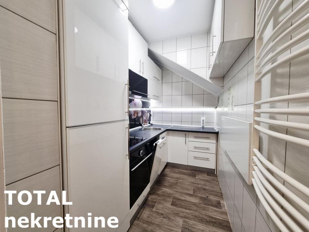 Slika 8 - Stan,NOVI SAD,BULEVAR EVROPE,kv: 81.00, € 166000, ID: 1102043