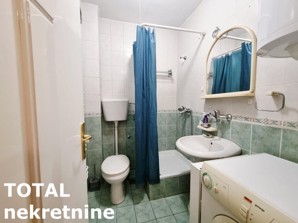 Slika 2 - Stan,NOVI SAD,CENTAR,kv: 31.00, € 95000, ID: 1102219