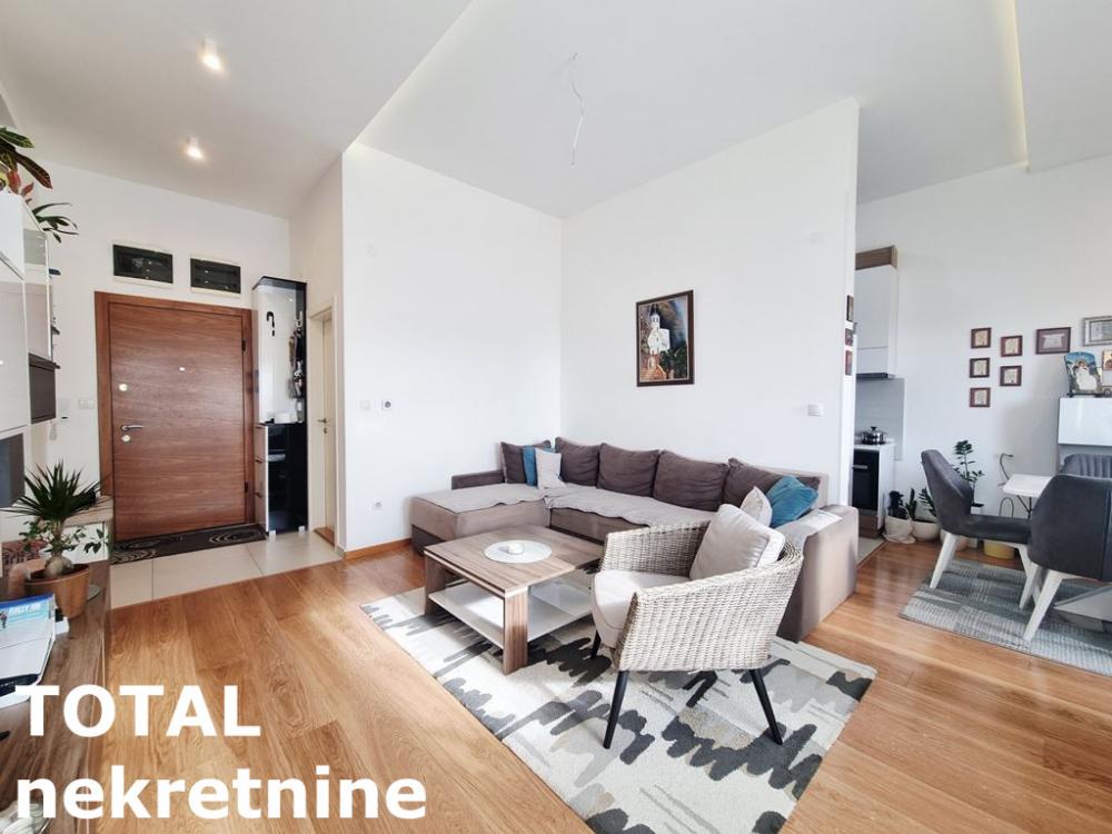 Slika 2 - Stan,NOVI SAD,CENTAR,kv: 74.00, € 255000, ID: 1102034