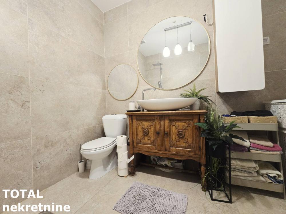 Slika 9 - Stan,NOVI SAD,GRBAVICA,kv: 145.00, € 335000, ID: 1101375