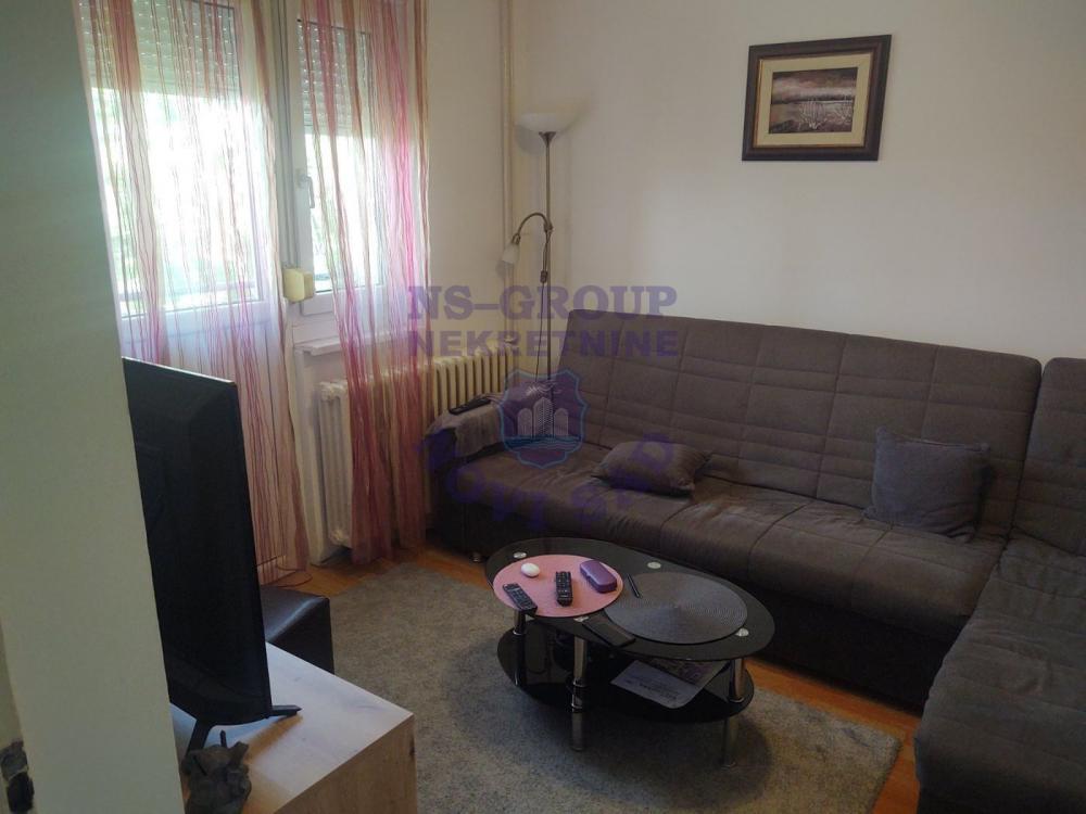 Slika 4 - Dvosoban, 50m2, Detelinara Novi Sad, sa terasom