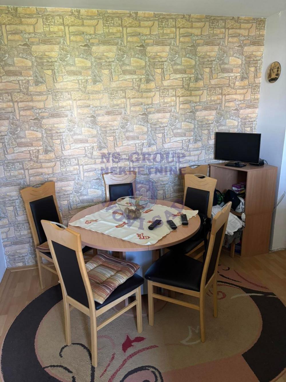 Slika 2 - Dvosoban, 50m2, Detelinara Novi Sad, sa terasom