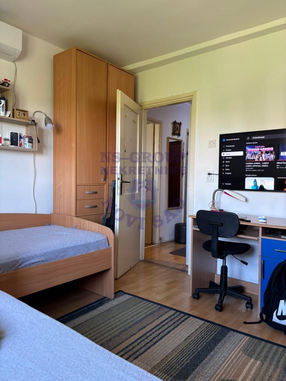 Slika 11 - Dvosoban, 50m2, Detelinara Novi Sad, sa terasom