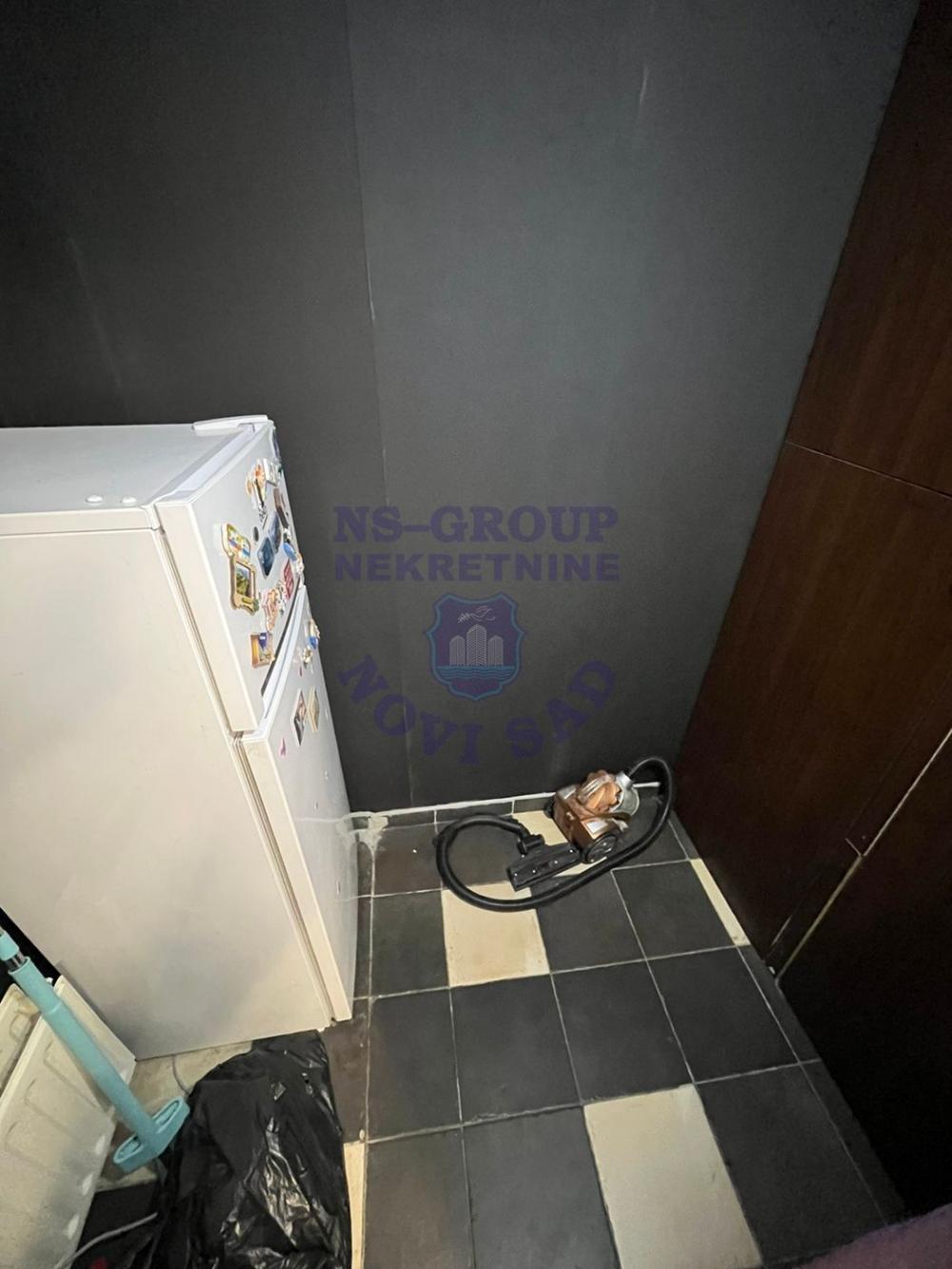 Slika 5 - Dvoiposoban, 68m2, Adamovićevo naselje Novi Sad