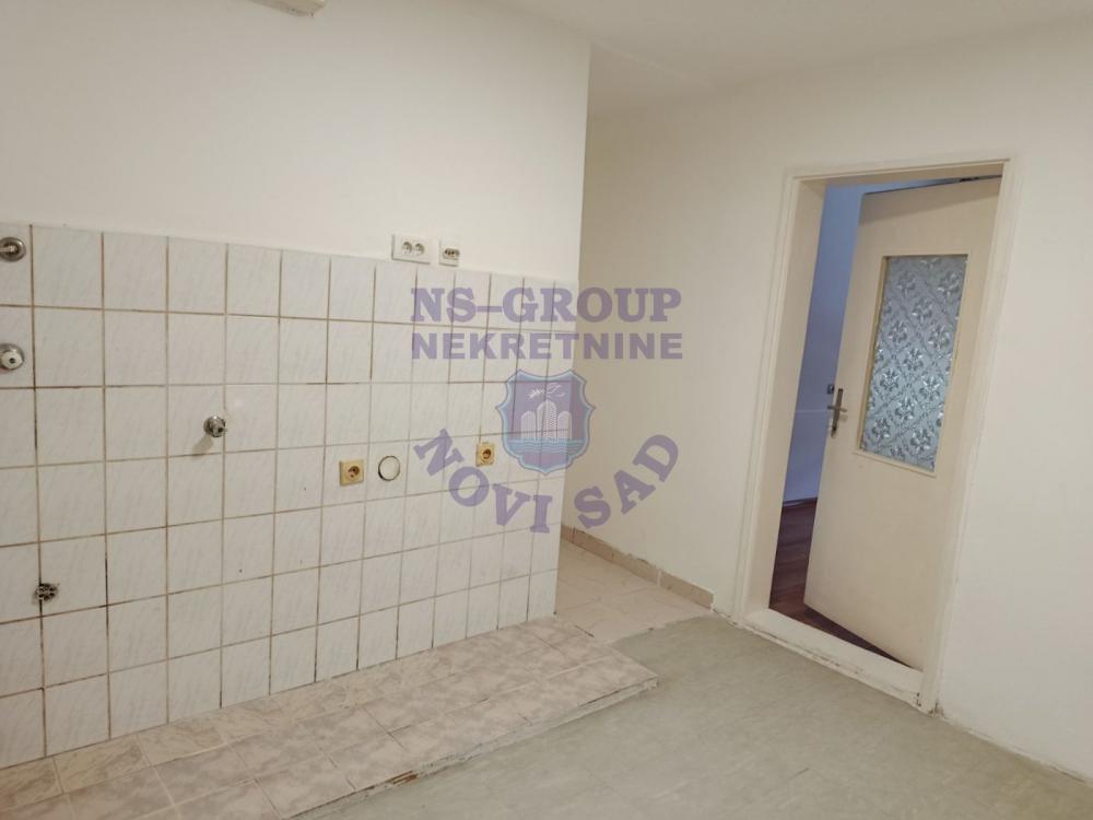 Slika 5 - Jednosoban, 19m2, Podbara Novi Sad