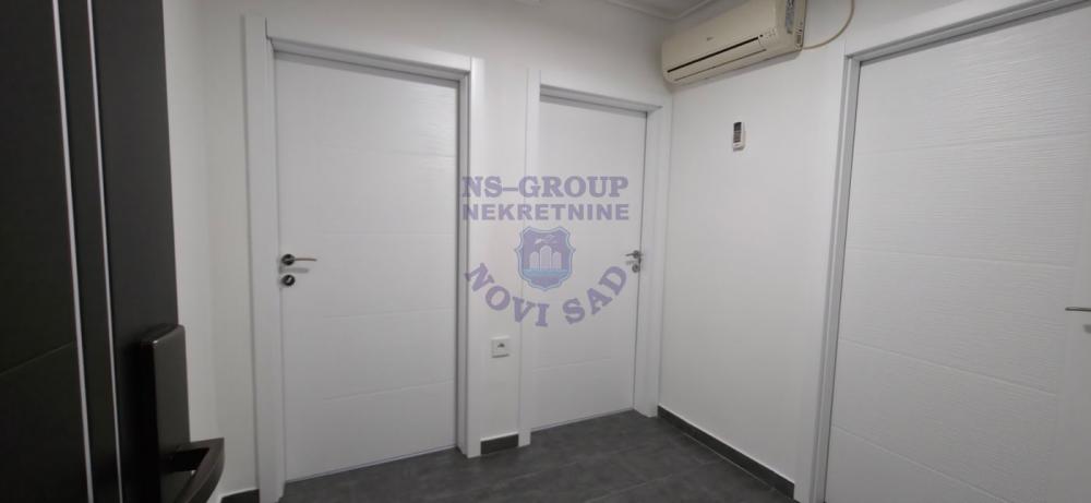 Slika 9 - Dvoiposoban, 50m2, Avijatičarsko naselje Novi Sad, sa terasom, ima lift