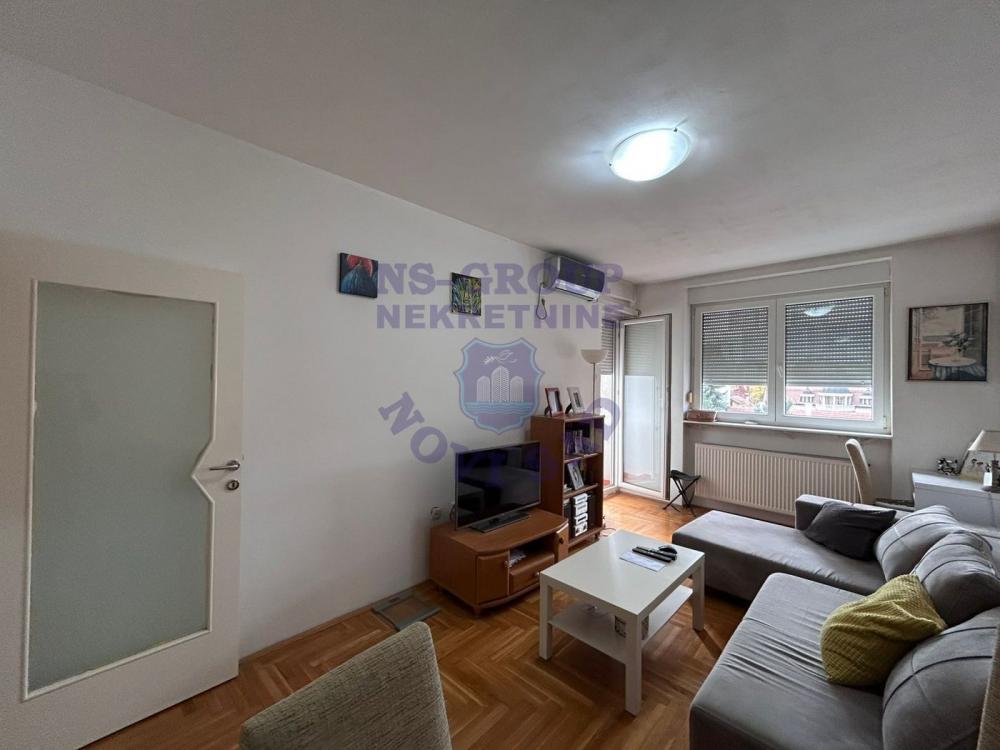 Glavna slika -Dvosoban, 44m2, Socijalno Novi Sad