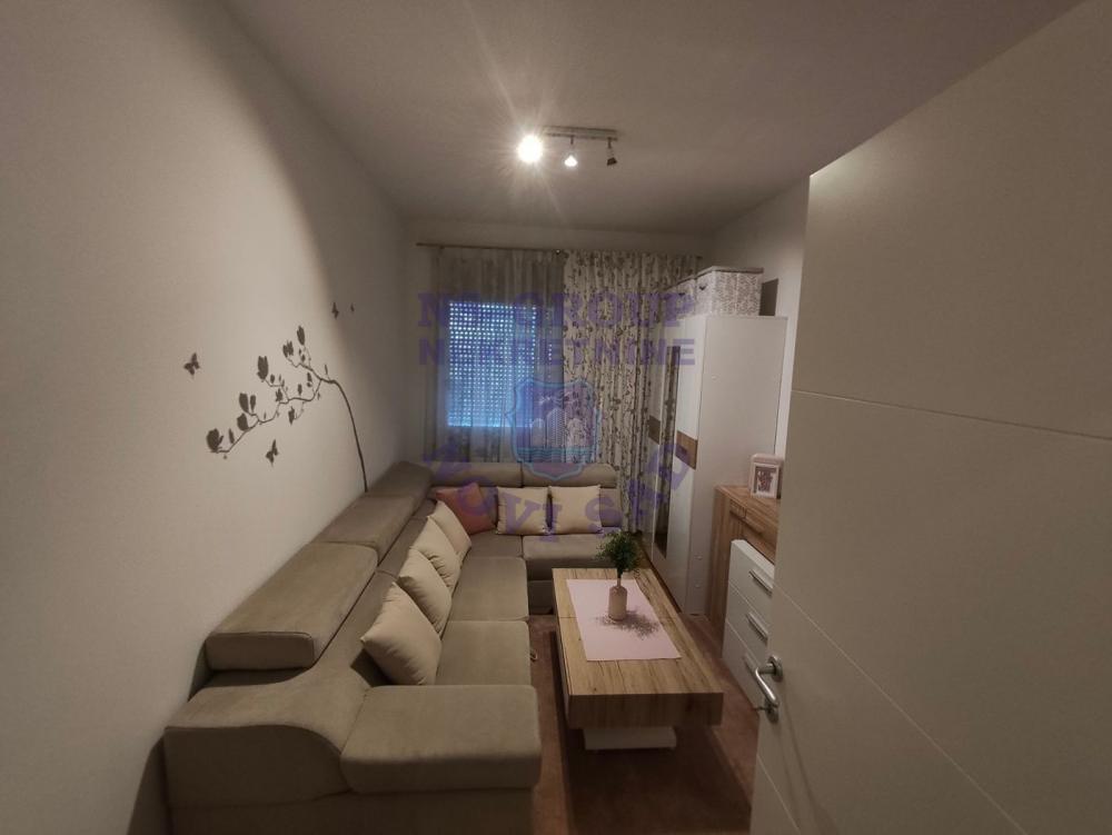 Slika 2 - Odlican trosoban stan u blizini Bulevara Oslobodjenja!