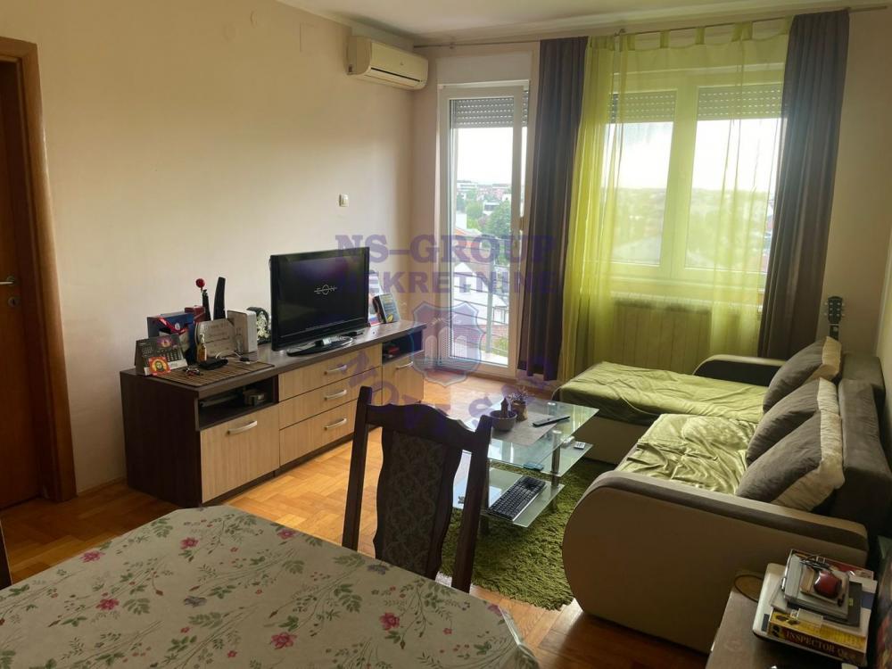 Slika 6 - Jednoiposoban, 44m2, Bulevar Evrope Novi Sad, sa terasom, ima lift