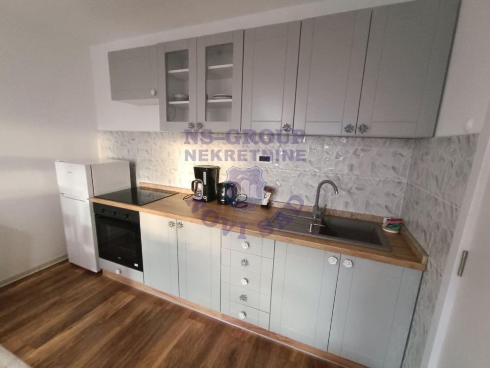 Slika 2 - Odlicna garsonjera na Bulevaru!