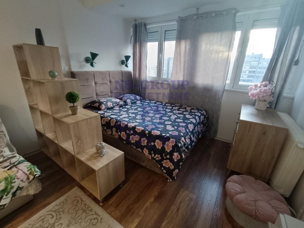 Slika 5 - Odlicna garsonjera na Bulevaru!