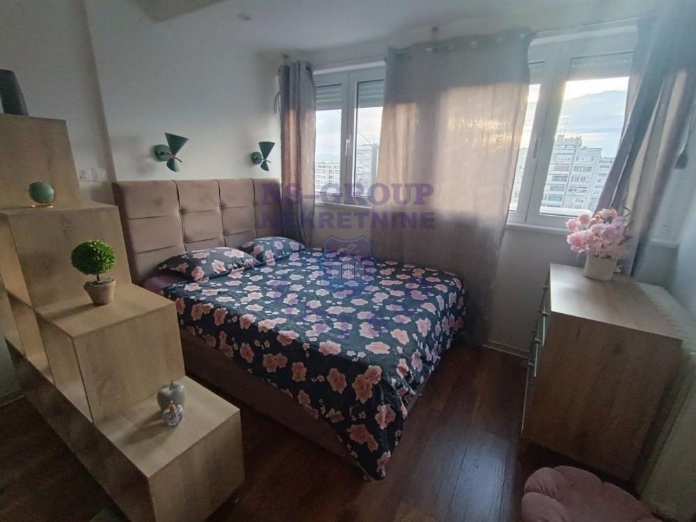 Slika 10 - Odlicna garsonjera na Bulevaru!