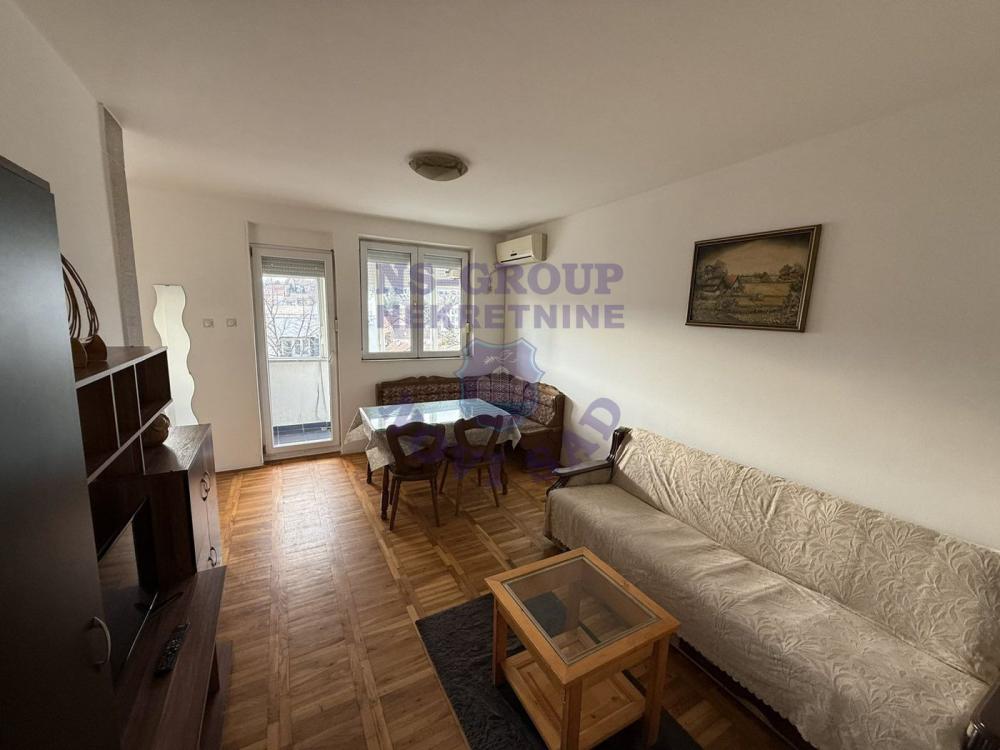 Slika 10 - Odličan trosoban stan - Petrovaradin