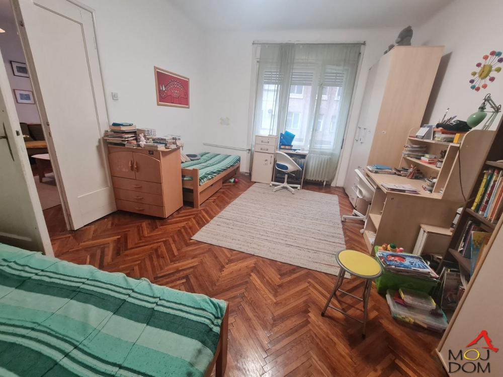 Slika 3 - Stan,NOVI SAD,CENTAR,kv: 85, € 231750, ID: 1031694