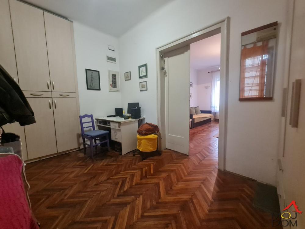 Slika 8 - Stan,NOVI SAD,CENTAR,kv: 85, € 231750, ID: 1031694