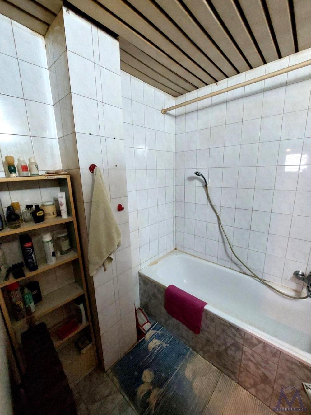 Slika 8 - Stan,NOVI SAD,GRBAVICA,kv: 91, € 164800, ID: 1019122