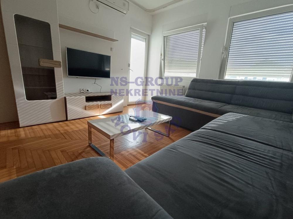 Slika 1 - Dvosoban stan u centru grada 