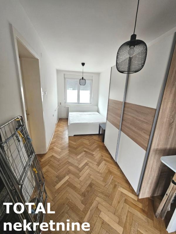 Slika 6 - Stan,NOVI SAD,CENTAR,kv: 48.00, € 200000, ID: 1102212