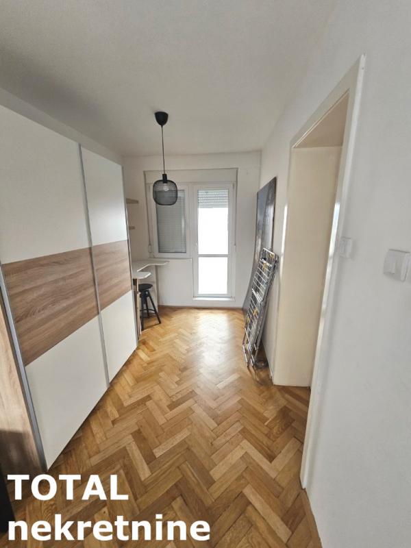 Slika 7 - Stan,NOVI SAD,CENTAR,kv: 48.00, € 200000, ID: 1102212