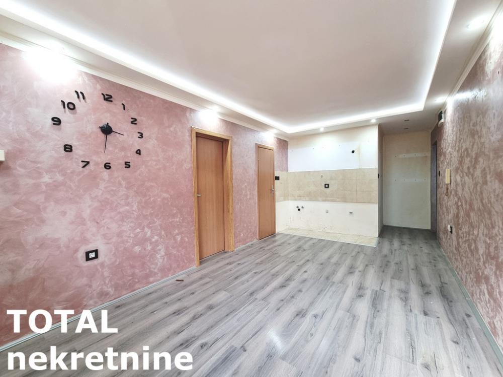 Slika 2 - Stan,NOVI SAD,TELEP,kv: 28.00, € 75600, ID: 1102229