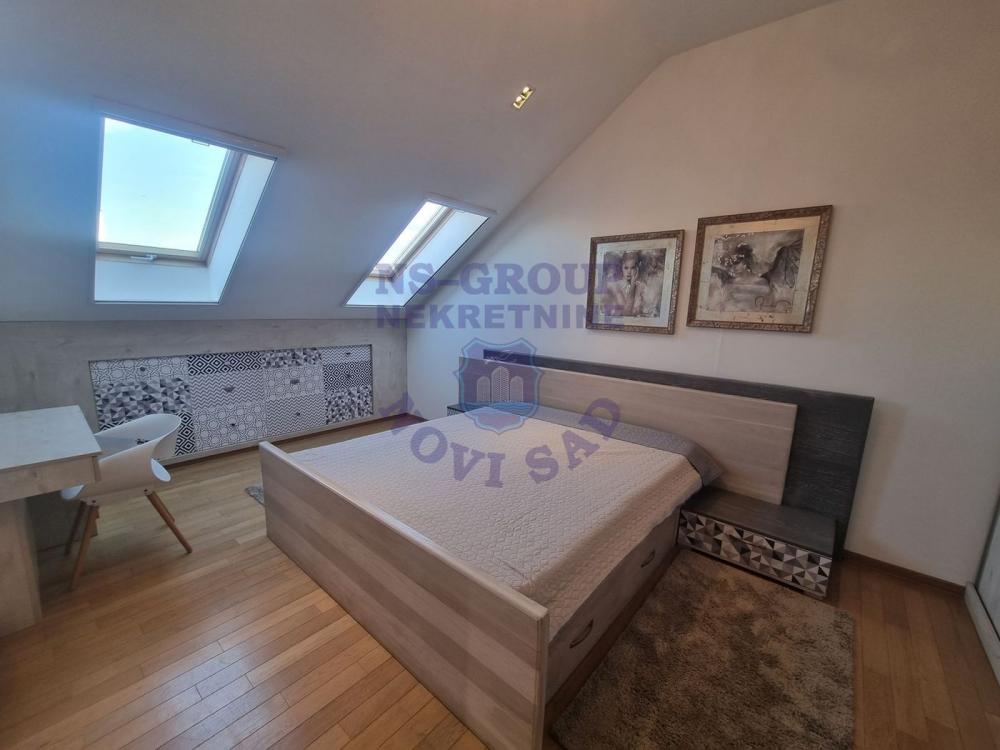 Slika 4 - Petosoban, 132m2, Novo naselje Novi Sad, sa terasom, ima lift