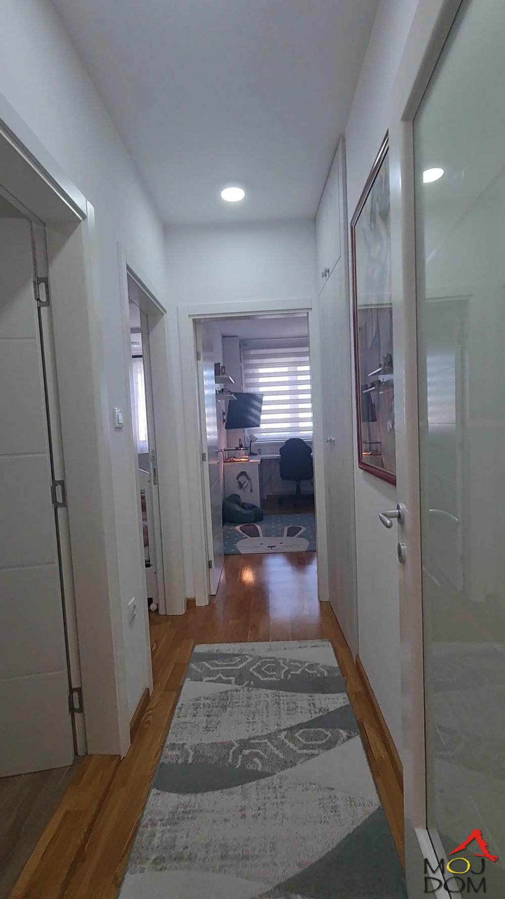 Slika 7 - Stan,NOVI SAD,PODBARA,kv: 66, € 195700, ID: 1031591