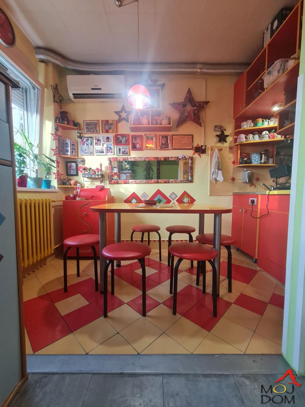 Slika 4 - Stan,NOVI SAD,PODBARA,kv: 48, € 131850, ID: 1031744