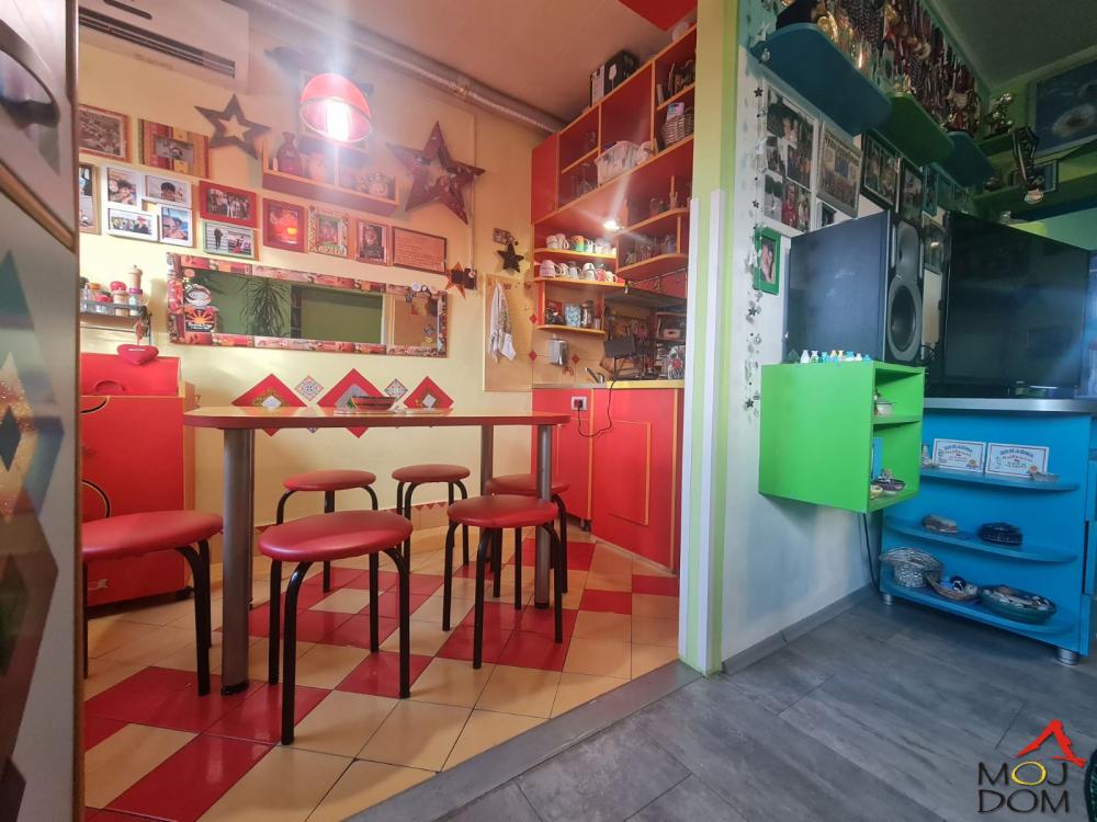 Slika 3 - Stan,NOVI SAD,PODBARA,kv: 48, € 131850, ID: 1031744