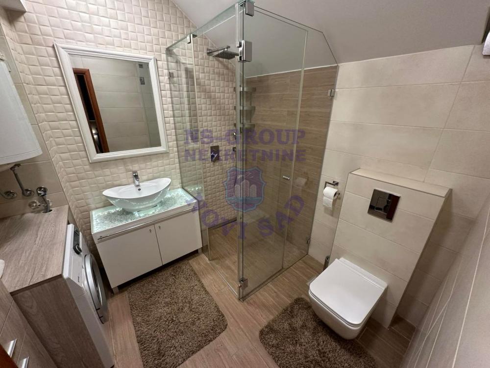 Slika 6 - Prodaja stana, Bulevar oslobođenja Novi Sad, sa terasom, ima lift