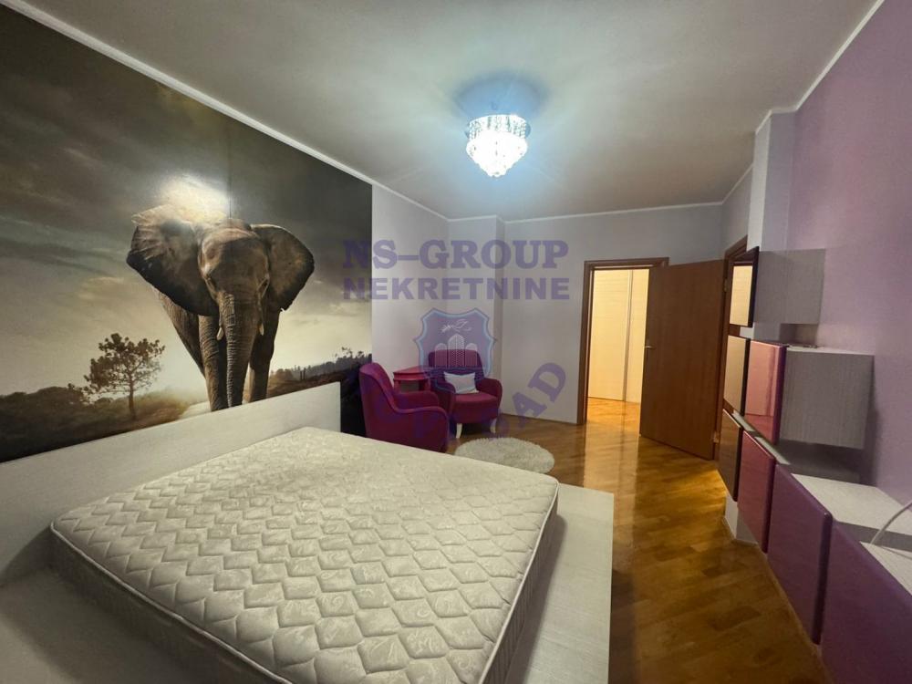 Slika 3 - Prodaja stana, Bulevar oslobođenja Novi Sad, sa terasom, ima lift