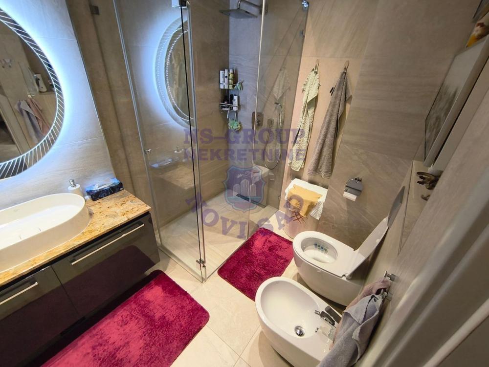 Slika 11 - Odličan trosoban stan na Novoj Detelinari!