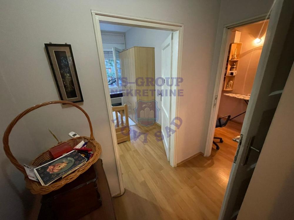 Slika 2 - Prodaja stana, 75m2, Adamovićevo naselje Novi Sad, sa terasom