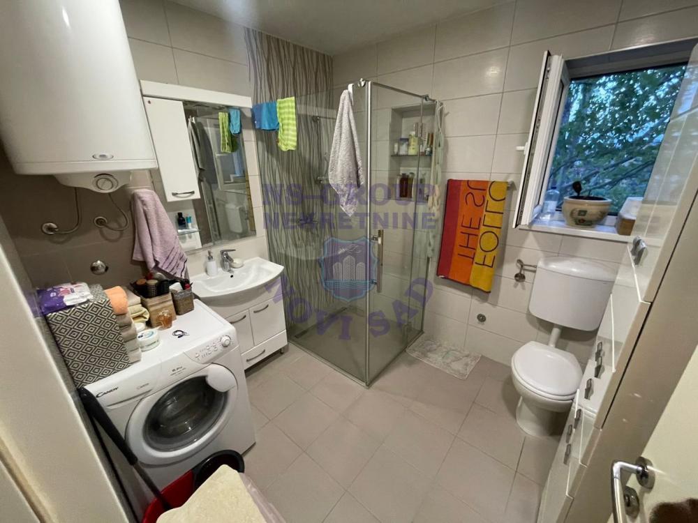 Slika 4 - Prodaja stana, 75m2, Adamovićevo naselje Novi Sad, sa terasom