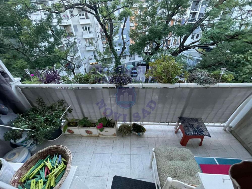 Slika 8 - Prodaja stana, 75m2, Adamovićevo naselje Novi Sad, sa terasom