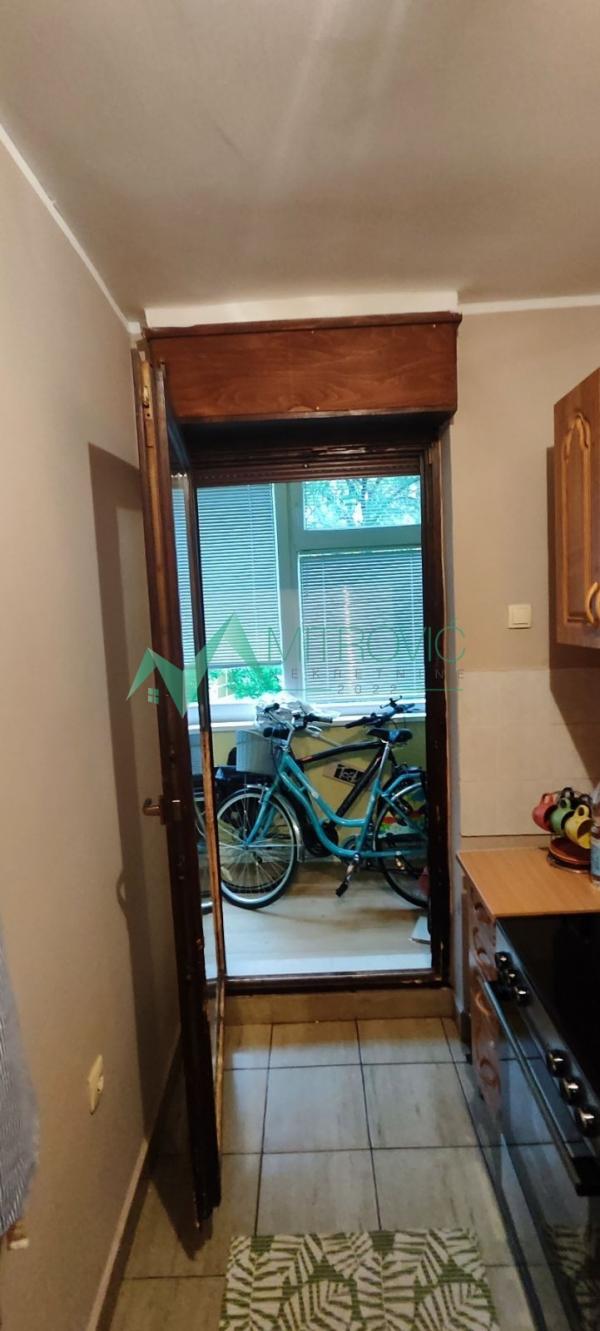 Slika 9 - Troiposoban stan 65 m² na Jugovićevom naselju sa liftom 