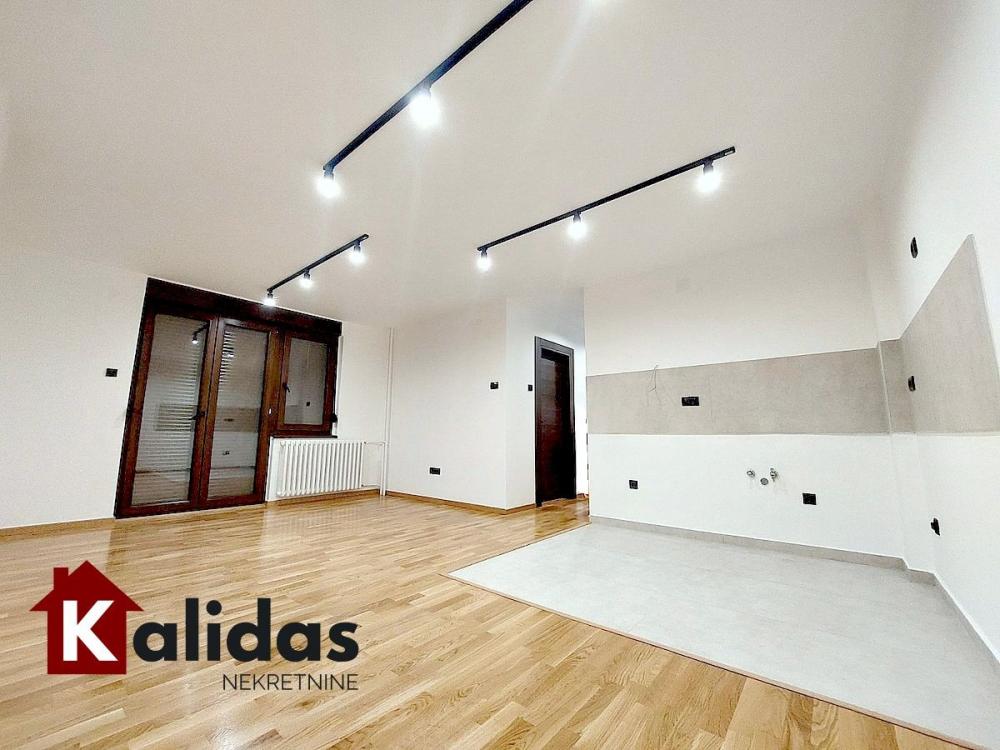 Slika 3 - Stan,NOVI SAD,NOVO NASELJE,kv: 52, € 145000, ID: 1008559