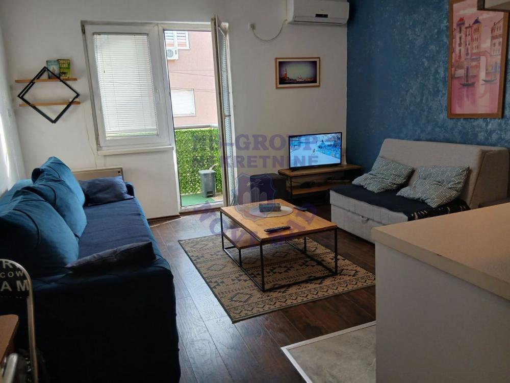 Slika 4 - Odlicna garsonjera blizu Telepa!