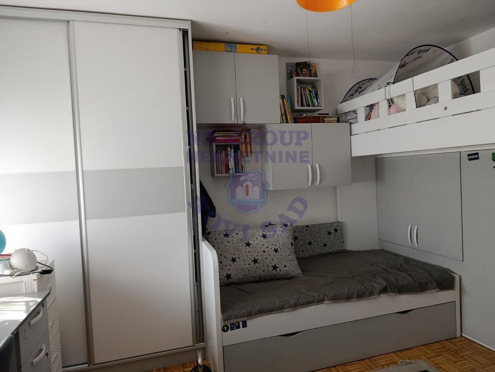 Slika 3 - Odlican dvoiposoban stan na Avijaciji!